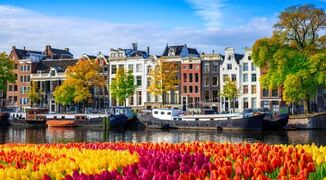 Amsterdam-istock