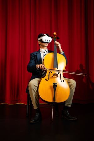 Inspired-education-students-VR-cello