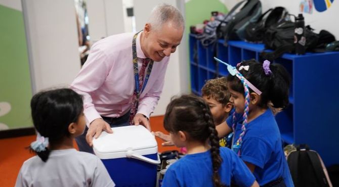 ISKL-Early-Years-children-with-teacher