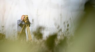 stock-image-surveyor